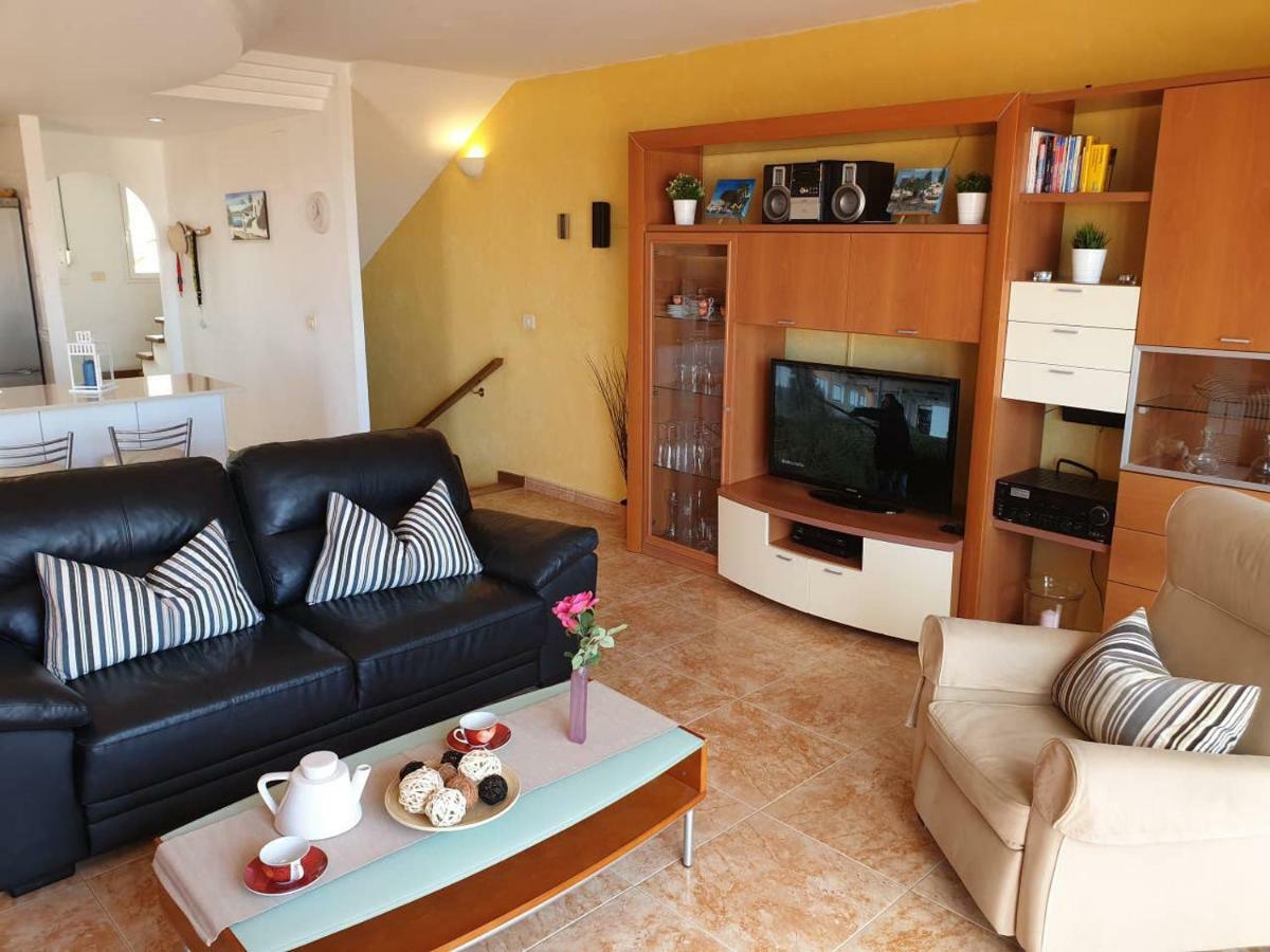Villa Roque Del Conde With Private Pool, Terrace With Fantastic Sea Views, Wifi, Garden, Garage Adeje Zewnętrze zdjęcie