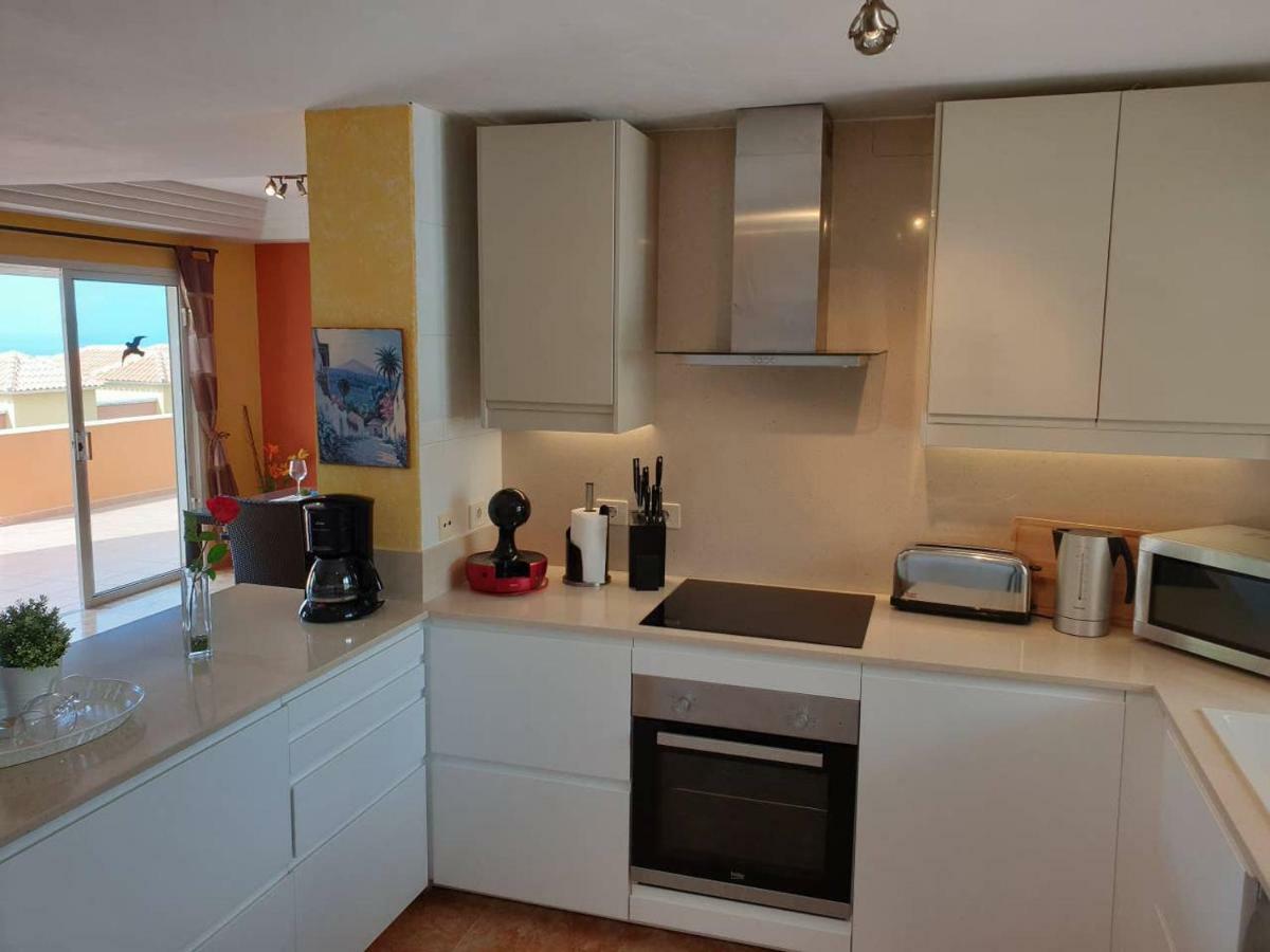 Villa Roque Del Conde With Private Pool, Terrace With Fantastic Sea Views, Wifi, Garden, Garage Adeje Zewnętrze zdjęcie